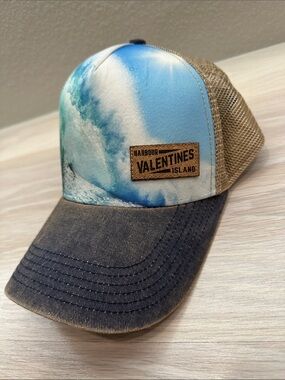 Valentines Island Harbour Wave Trucker Hat - Blue & Brown